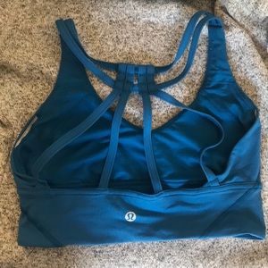 LULULEMON SPORTS BRA. SIZE 4.